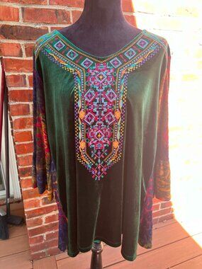 Gorgeous Embroidered Calessa Blouse Size L